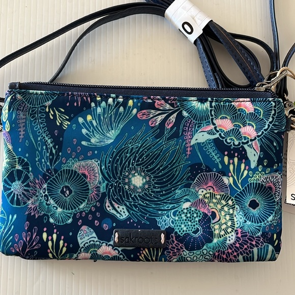 NWT Sakroots Corin Flap Smartphone Royal Blue Seascape Crossbody Wristlet - Picture 3 of 15